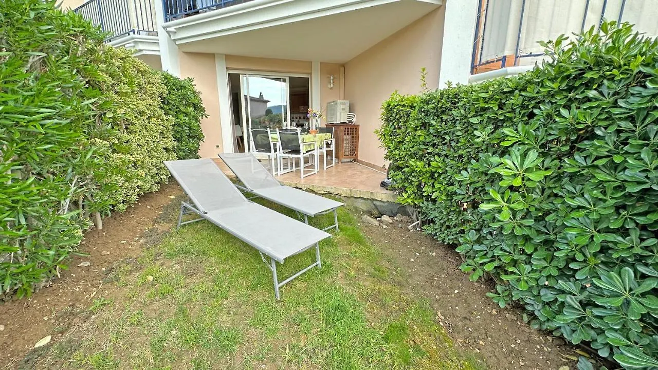 Appartement Les Pins Bleus A8 Sainte-Maxime France