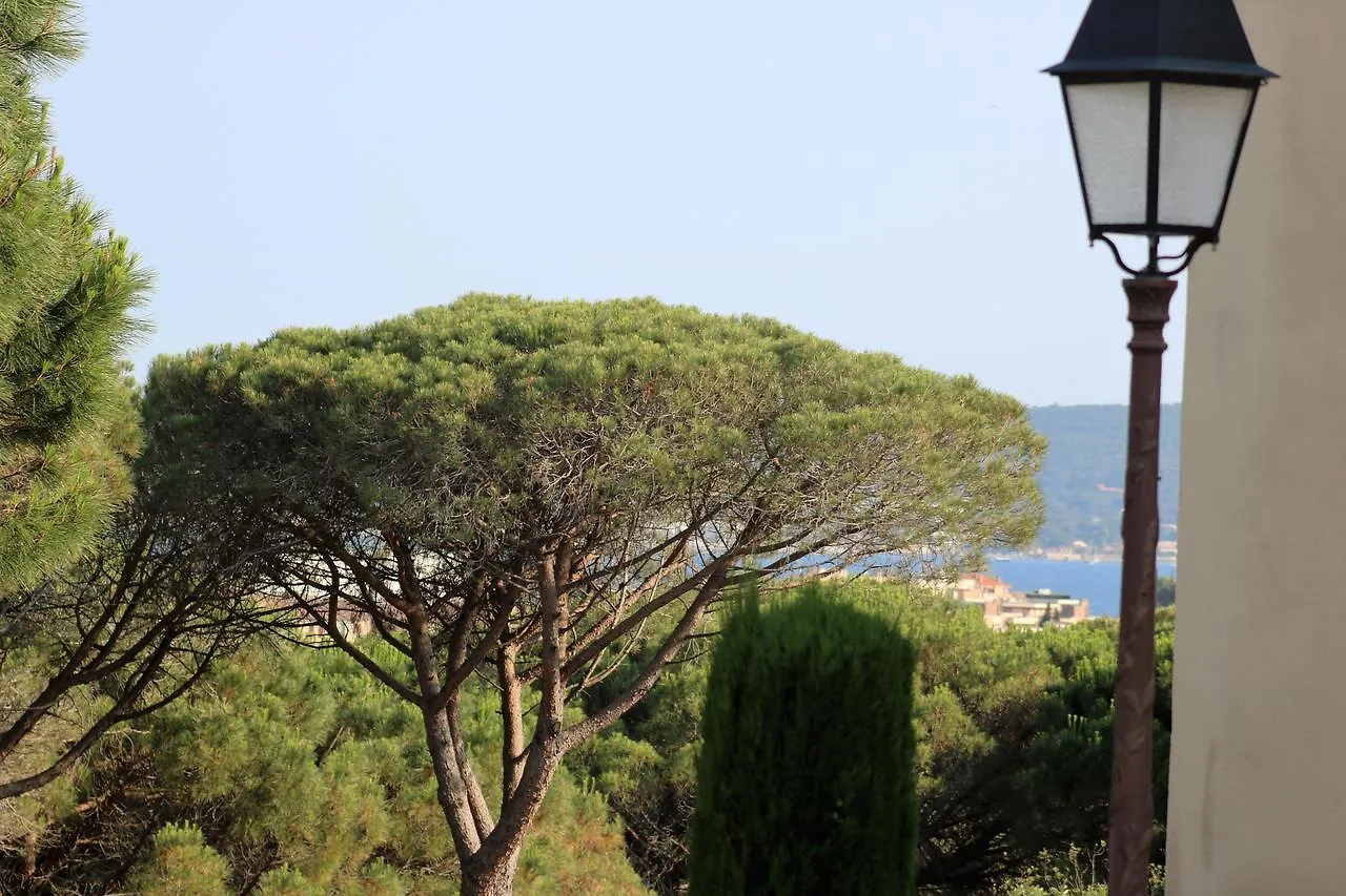 Apartment Appartement Les Pins Bleus A8 Sainte-Maxime France