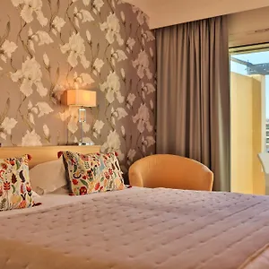 Hotell Le Petit, Sainte-Maxime
